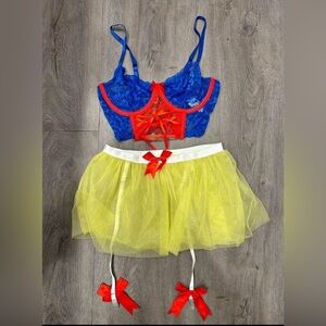 Snow White costume